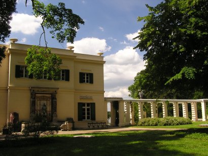 Gartenansicht des Casinos des Schlosses Glienicke